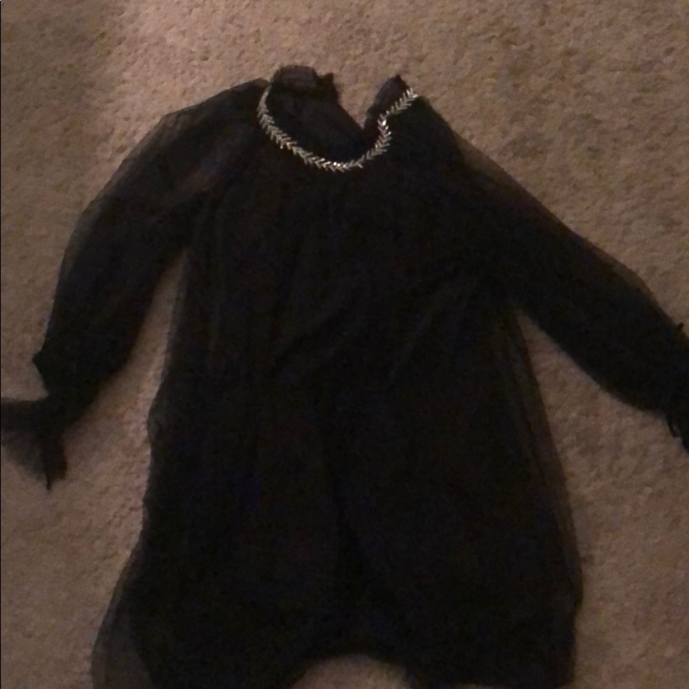 Black dress with chiffon lining (size M)